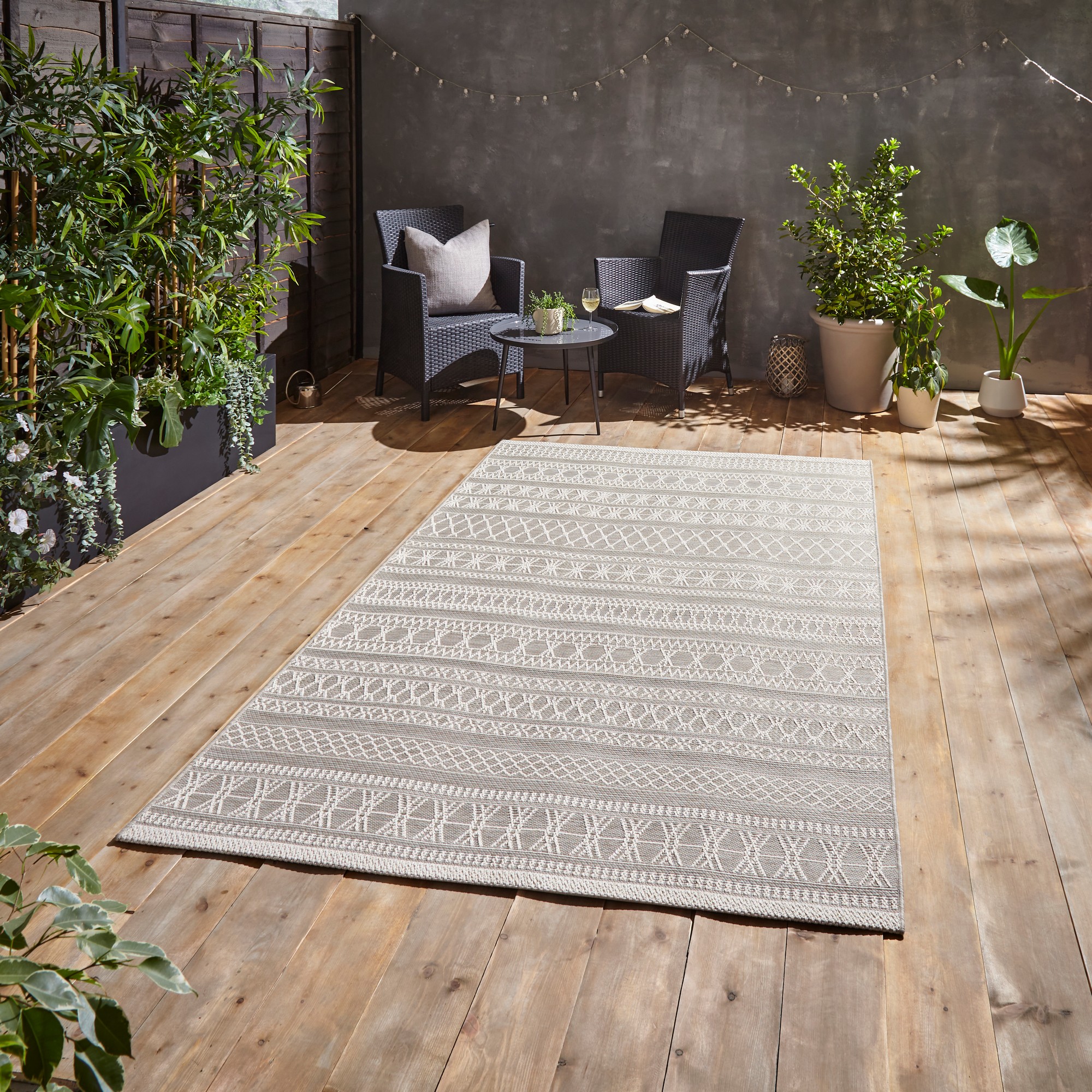 Coast 9421 Indoor Outdoor Boho Rug In Beige